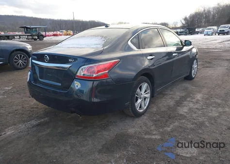 2015 Nissan Altima 2.5 Sv из США, поврежденный, VIN 1N4AL3AP1FC243158